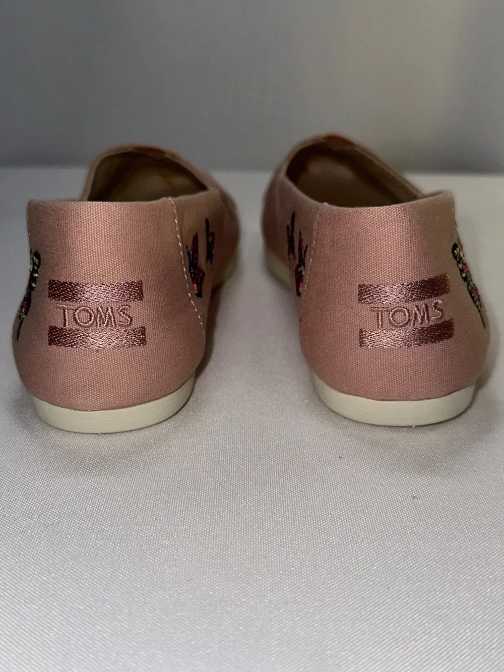 TOMS Women Size 8.5 Pale Pink Canvas Butterfly Embroidery Alpargata Slip On